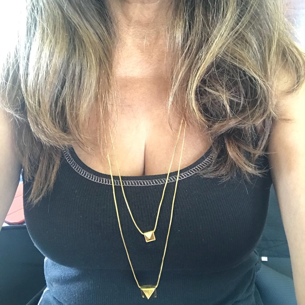Necklace reversible. Layered.